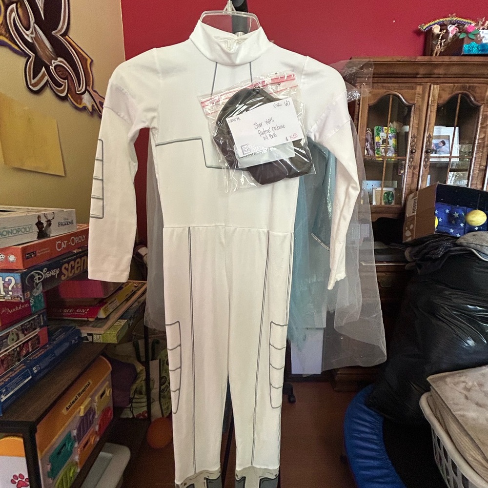 Star Wars Padme’ costume w/ belt